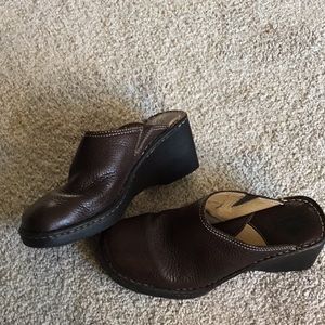 Bjorndal brown clogs